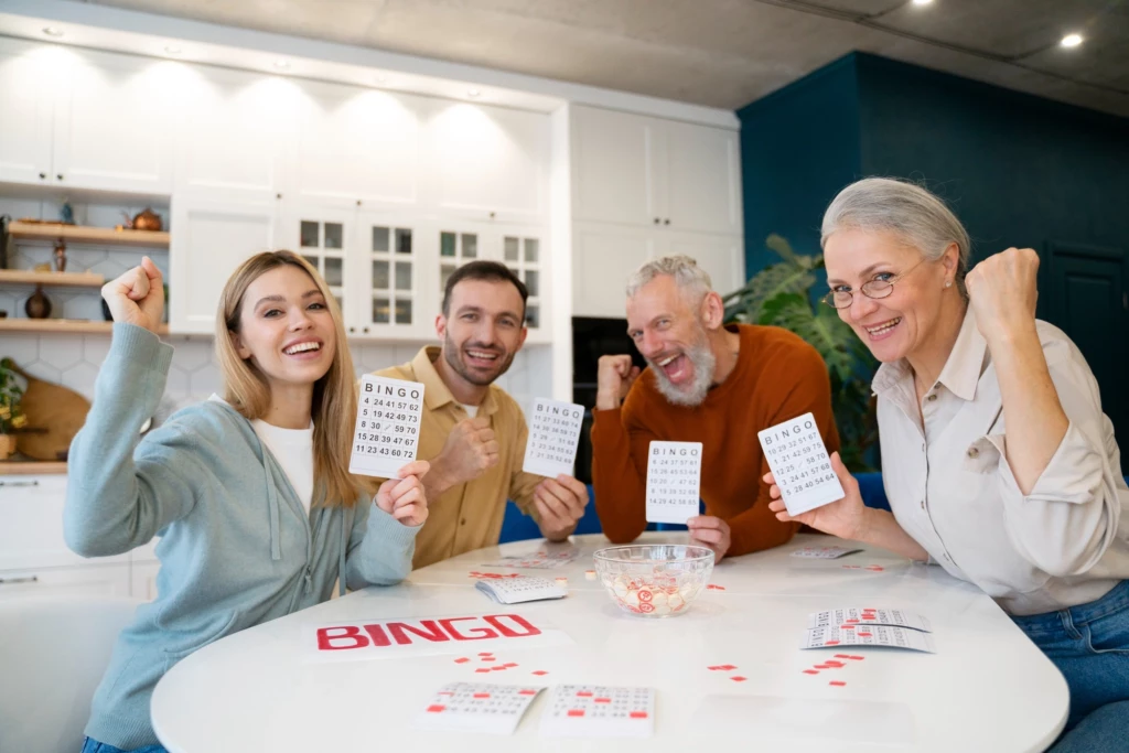 Personnes jouant au loto